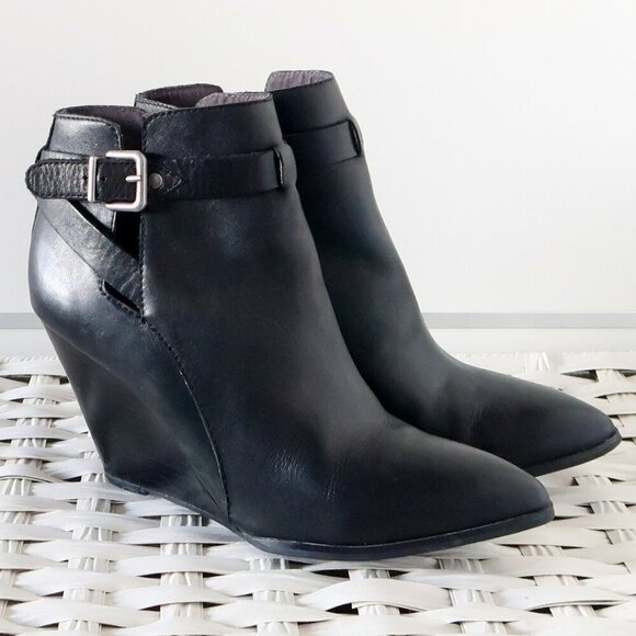 Seychelles Anthropologie Black Leather Pointy Toe Wedge Heel Ankle Boots Booties - Picture 11 of 16